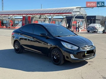 Авто Hyundai Accent 2013 № 8562049