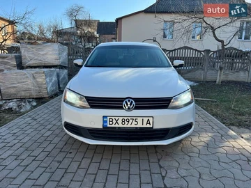Авто Volkswagen Jetta 2011 № 8562067