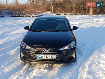 Авто Hyundai Elantra 2019 № 8562137
