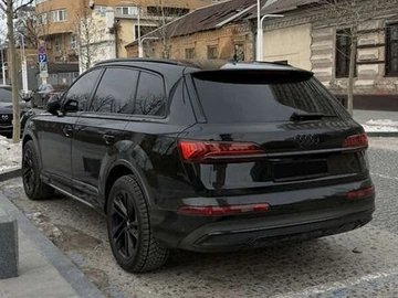 Авто Audi Q7 2020 № 8562400