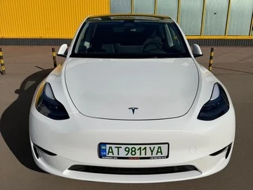 Авто Tesla Model Y 2024 № 8562401
