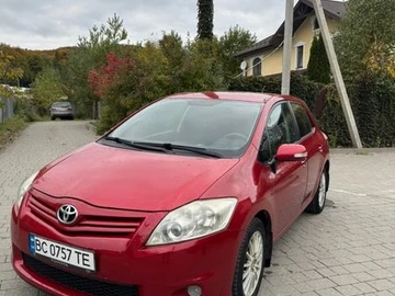 Авто Toyota Auris 2010 № 8562927