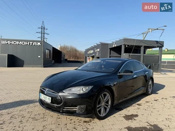 Авто Tesla Model S 2013 № 8562982