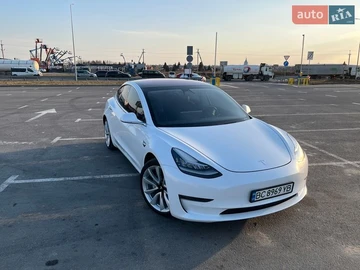 Авто Tesla Model 3 2018 № 8563279
