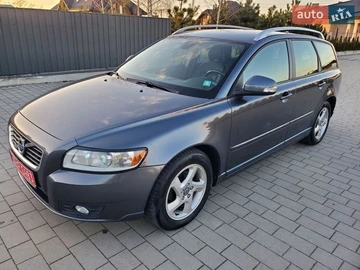 Авто Volvo V50 2011 № 8563811