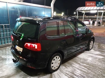 Авто Volkswagen Touran 2011 № 8563812