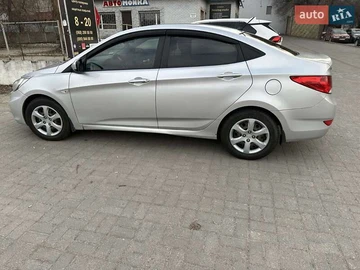 Авто Hyundai Accent 2011 № 8563828