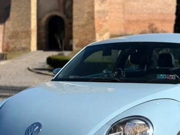 Авто Volkswagen Beetle 2013 № 8564034