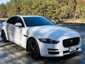 Авто Jaguar Xe 2017 № 8564076