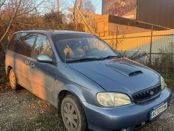 Авто KIA Carnival 2000 № 8564339