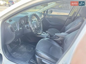 Авто Mazda 3 2016 № 8564450
