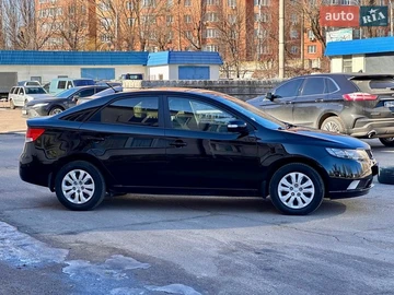 Авто KIA Cerato 2009 № 8564516