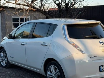 Авто Nissan Leaf 2013 № 8565126