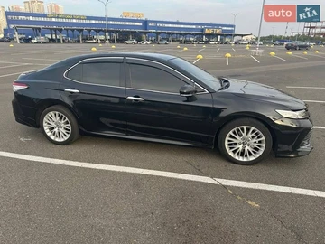 Авто Toyota Camry 2018 № 8565385