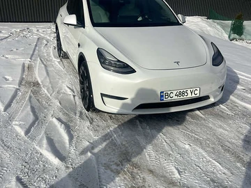 Авто Tesla Model Y 2021 № 8565390