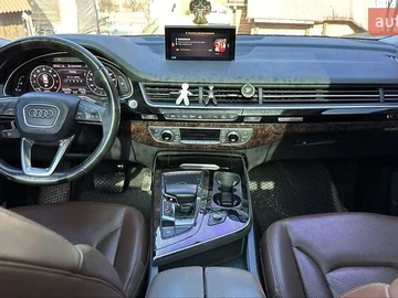 Авто Audi Q7 2016 № 8565395