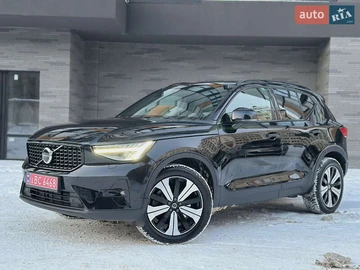 Авто Volvo Xc40 2023 № 8565549