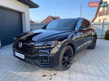 Авто Volkswagen Touareg 2019 № 8565576