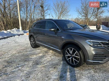 Авто Volkswagen Touareg 2023 № 8565582