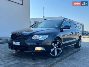 Авто Skoda Superb 2012 № 8565933