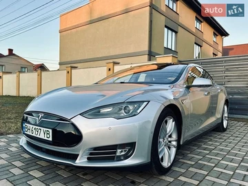 Авто Tesla Model S 2015 № 8565944