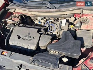 Авто Mitsubishi Outlander 2015 № 8565952