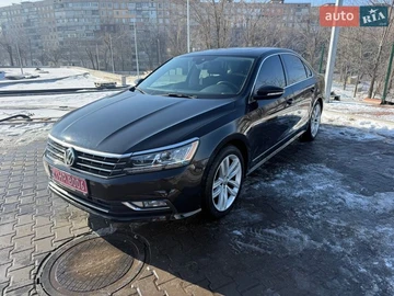 Авто Volkswagen Passat 2017 № 8566552