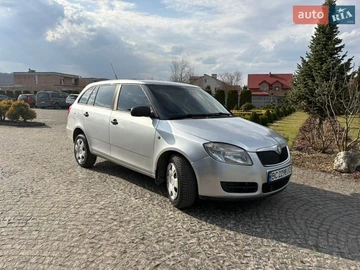 Авто Skoda Fabia 2009 № 8567138