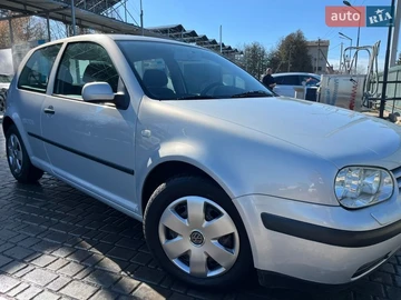 Авто Volkswagen Golf 2000 № 8567160