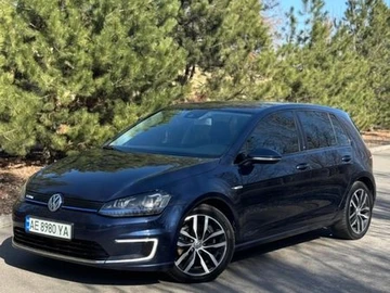Авто Volkswagen E-Golf 2015 № 8567474