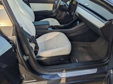 Авто Tesla Model 3 2019 № 8567520