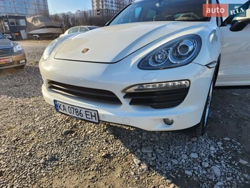 Авто Porsche Cayenne 2012 № 8567768