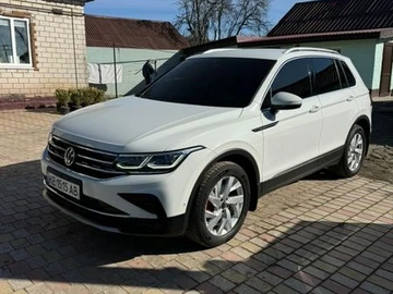 Авто Volkswagen Tiguan 2021 № 8567843