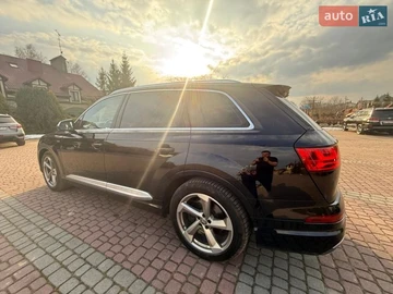 Авто Audi Sq7 2017 № 8567860