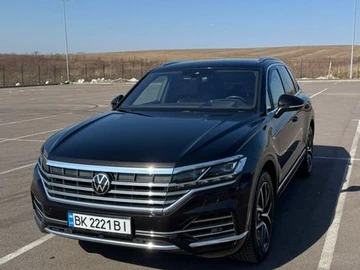 Авто Volkswagen Touareg 2022 № 8567872
