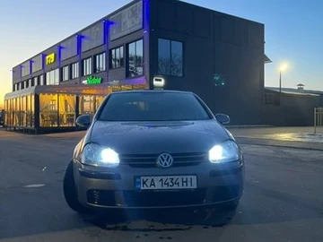 Авто Volkswagen Golf 2004 № 8567971