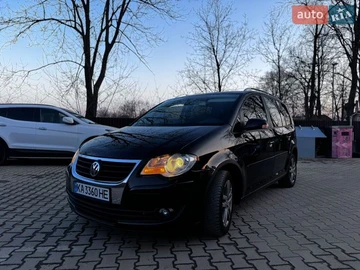 Авто Volkswagen Touran 2007 № 8568285
