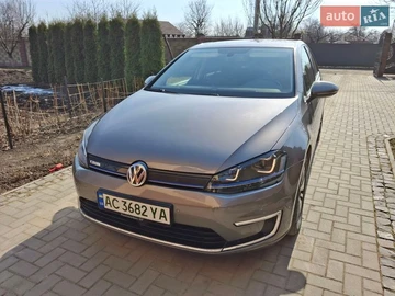 Авто Volkswagen E-Golf 2015 № 8568330