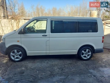 Авто Volkswagen Transporter 2006 № 8568517