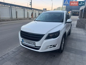 Авто Volkswagen Tiguan 2011 № 8568555