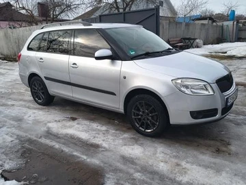 Авто Skoda Fabia 2008 № 8568924