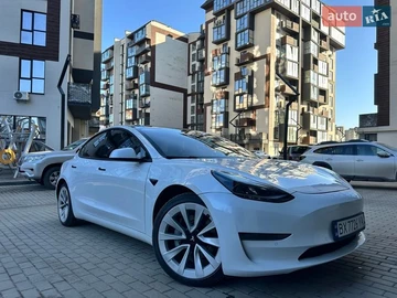 Авто Tesla Model 3 2021 № 8568932