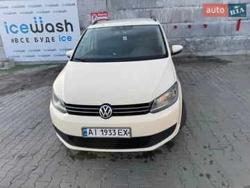 Авто Volkswagen Touran 2013 № 8569945