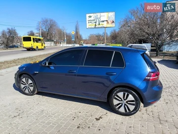Авто Volkswagen E-Golf 2014 № 8570142