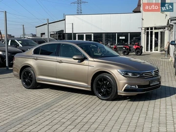 Авто Volkswagen Passat 2016 № 8570400