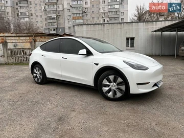 Авто Tesla Model Y 2023 № 8570616