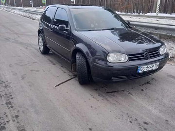 Авто Volkswagen Golf 1999 № 8570644