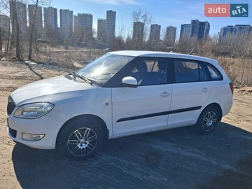 Авто Skoda Fabia 2013 № 8571188