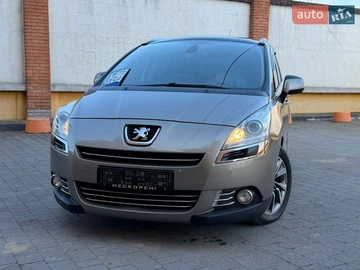 Авто Peugeot 5008 2011 № 8571425