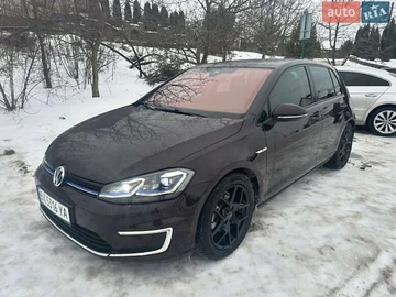 Авто Volkswagen E-Golf 2017 № 8571498